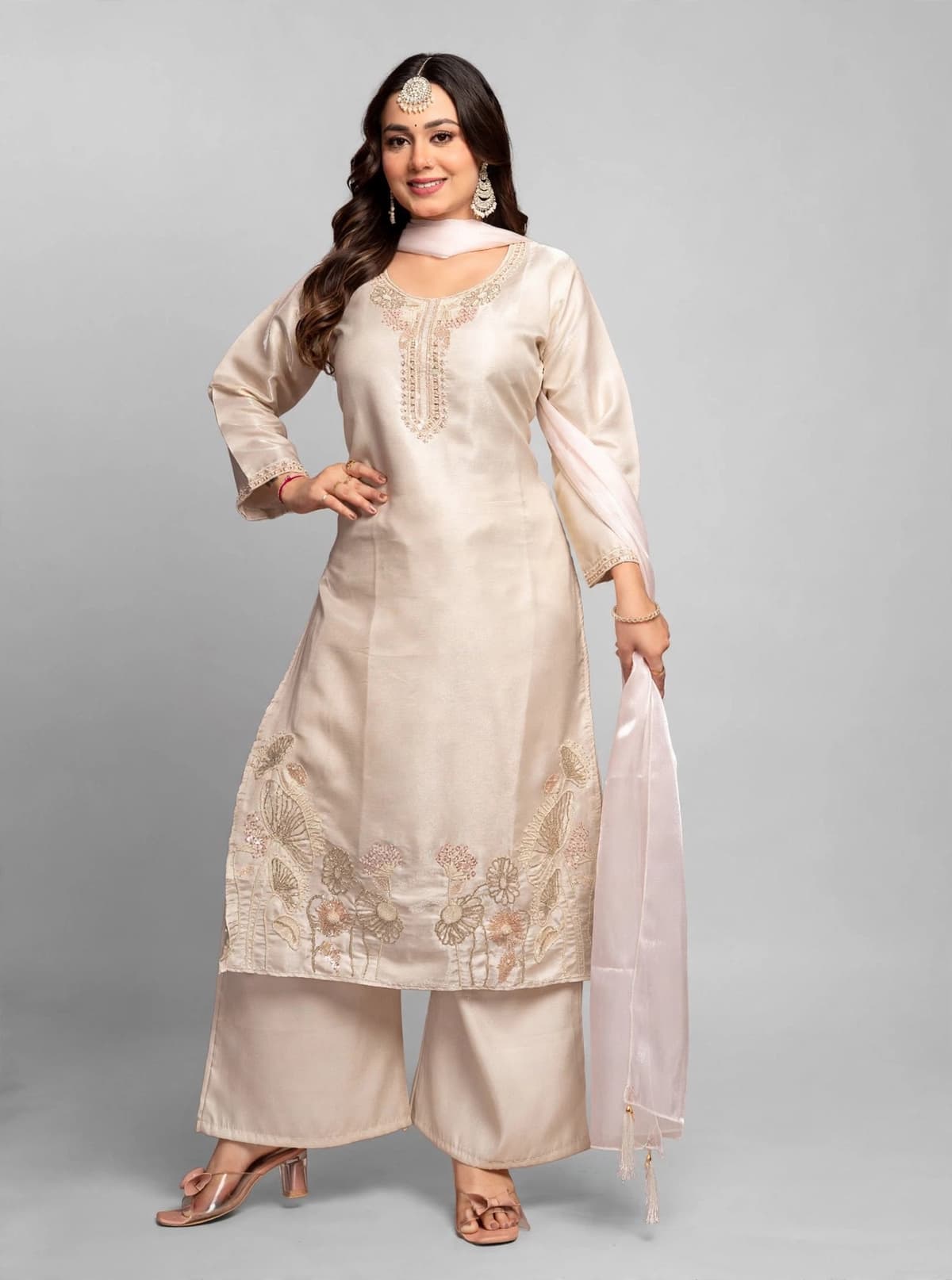 DES-18430 Cream Suit Set — Full Silhouette
